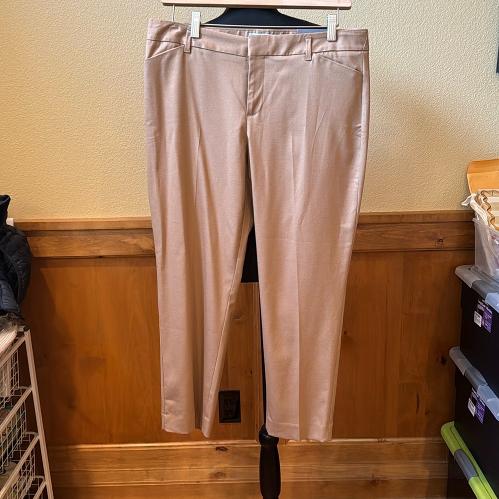 GAP slim crop khaki pants